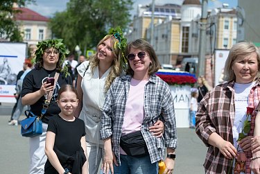 Оренбуржцы отметили День России